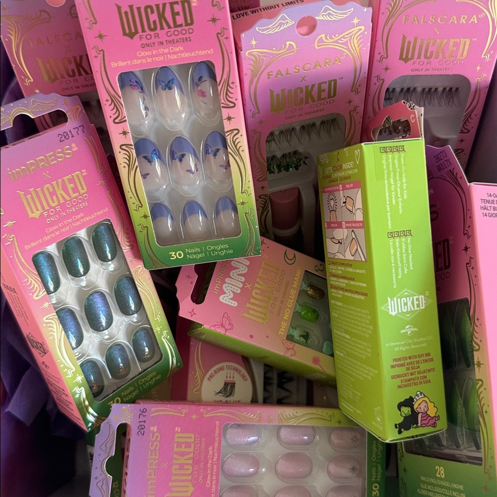 imPRESS Vibrant Press-On Nails and Lashes Collection